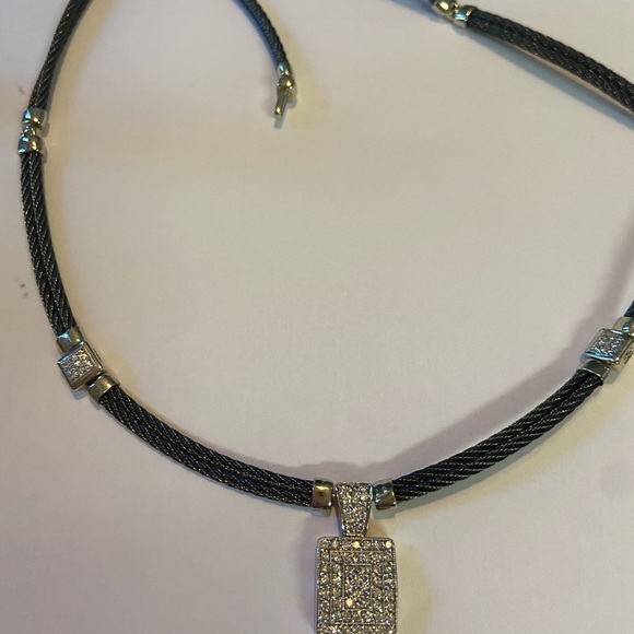 This is a David Webb diamond necklace and earrings - Picture 5 of 9